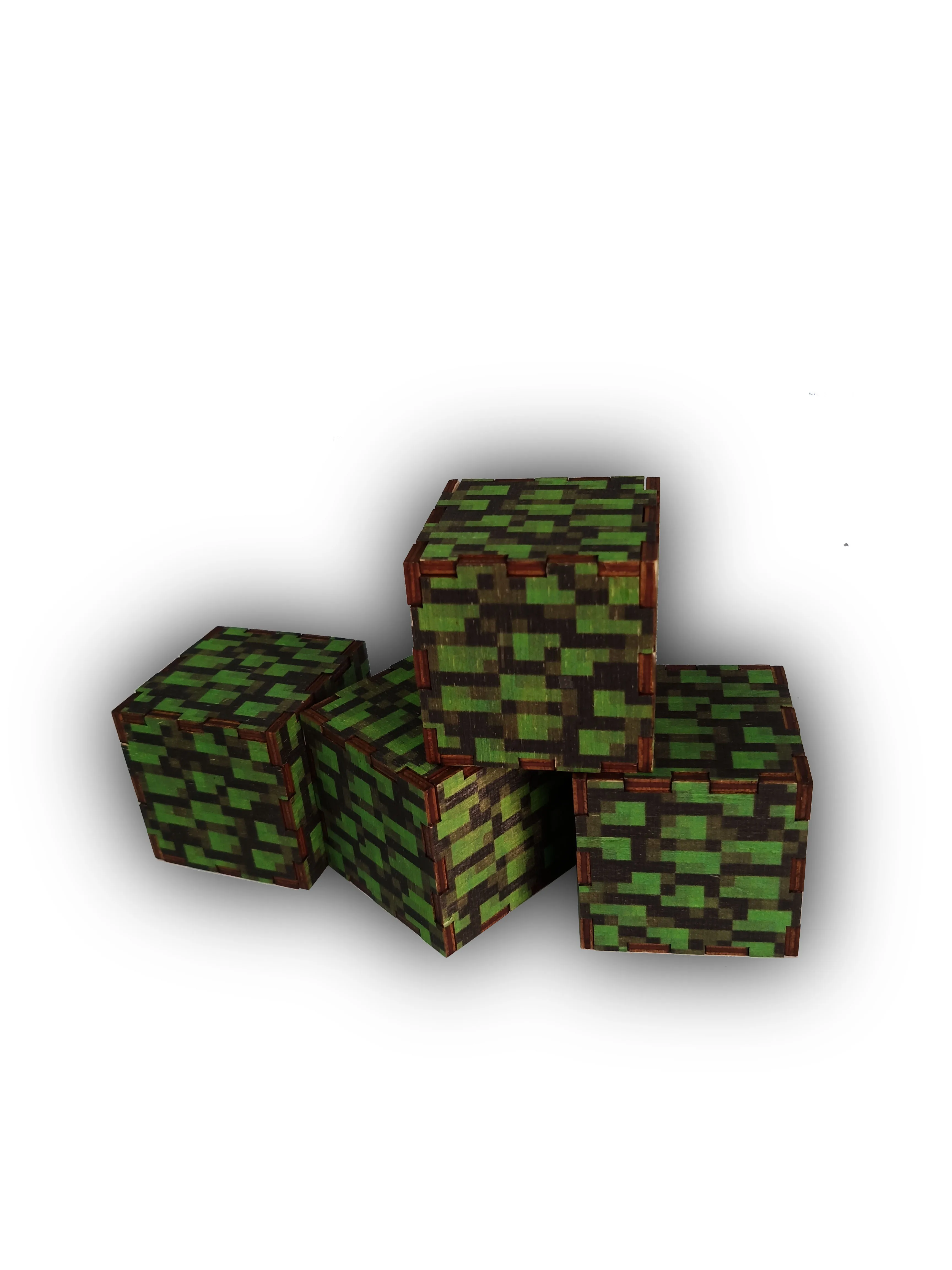игрушка кубик из майнкрафта. кубик из майнкрафта.