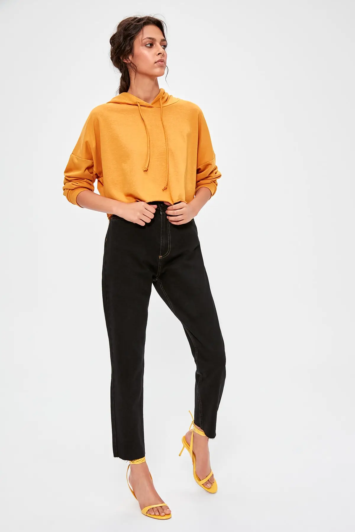 Trendyol/черные контрастные джинсы для мам TWOAW20JE0238