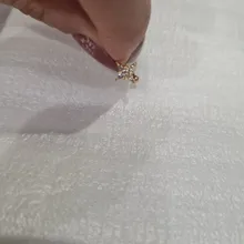 Pendientes de Clip de Cruz Simple para mujer y niña, 2 uds., aretes de Zirconia cúbica con perlas, Clip para oreja sin joyería Piercing