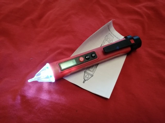 Отзыв о товаре ANENG VC1010 вольтметр цифровой тестер индикатор напряжения тестер напряжения Цифровые датчики напряжения переменногопостоянного тока умная бесконтактная ручка измерительный прибор индикаторная отвёртка вольтметры от пользователя V***v