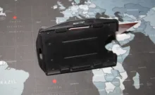 Funda protectora portátil de doble cara y duradera para tarjetas de identificación, material de plástico duro para oficina y escuela, 1 unidad