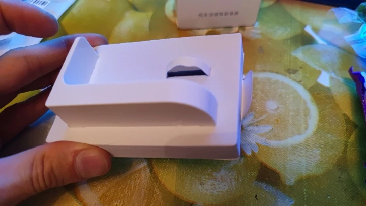 Отзыв о товаре Магнитная мыльница Xiaomi HL, магнитное крепление может выдержать 3 кг, подходит для различных настенных поверхностей от пользователя S***v