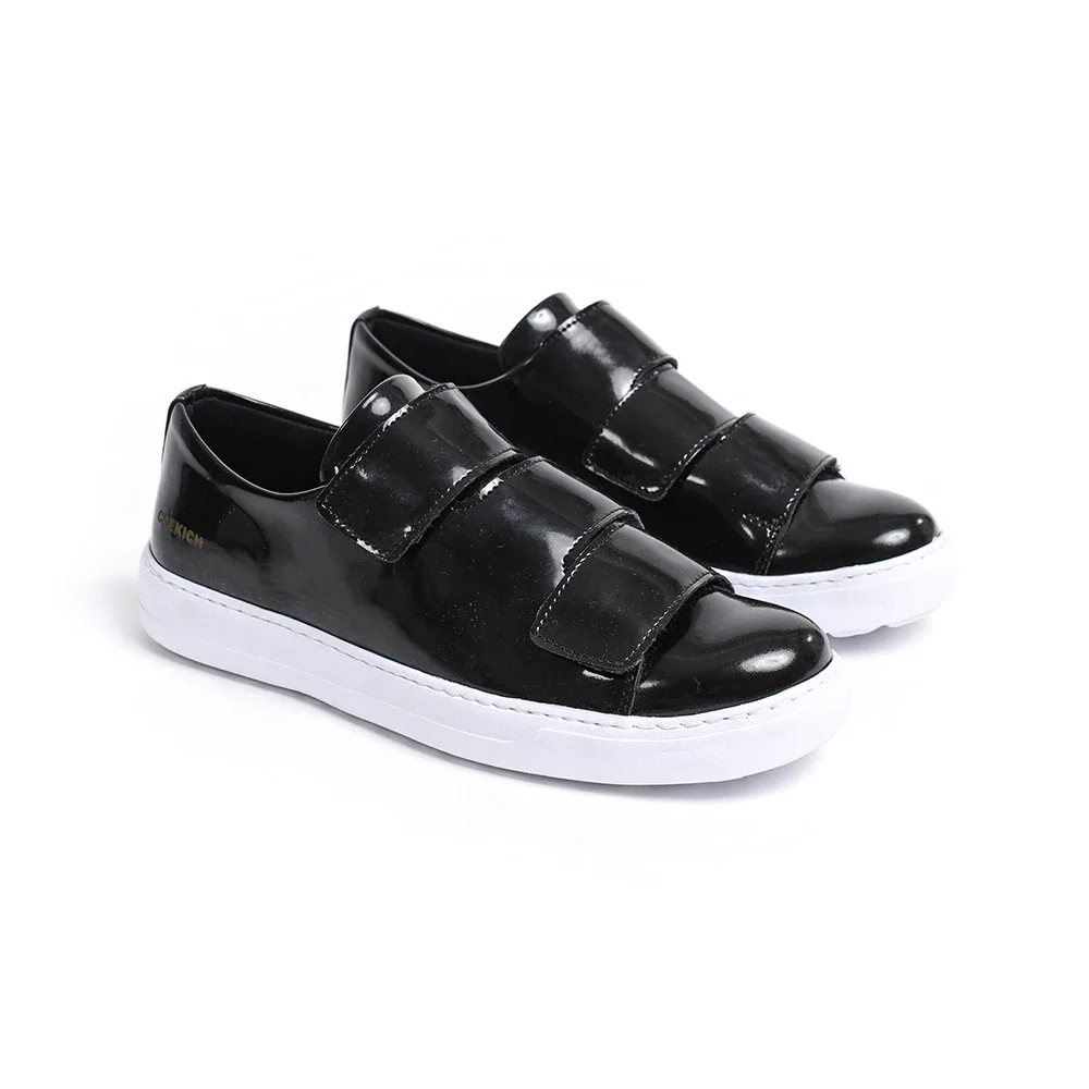 Chekich Hombres Zapatillas de negras sin cuero Zapatos con velcro casual Diseño