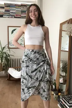 

Trendyol Leaf Pattern Skirt TWOSS20ET0520