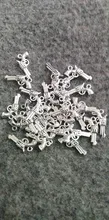 30 Uds Charms pistola 22x12mm hecho a mano artesanía Fabricación de colgantes fit,Vintage bronce tibetano color plata, DIY para pulsera collar