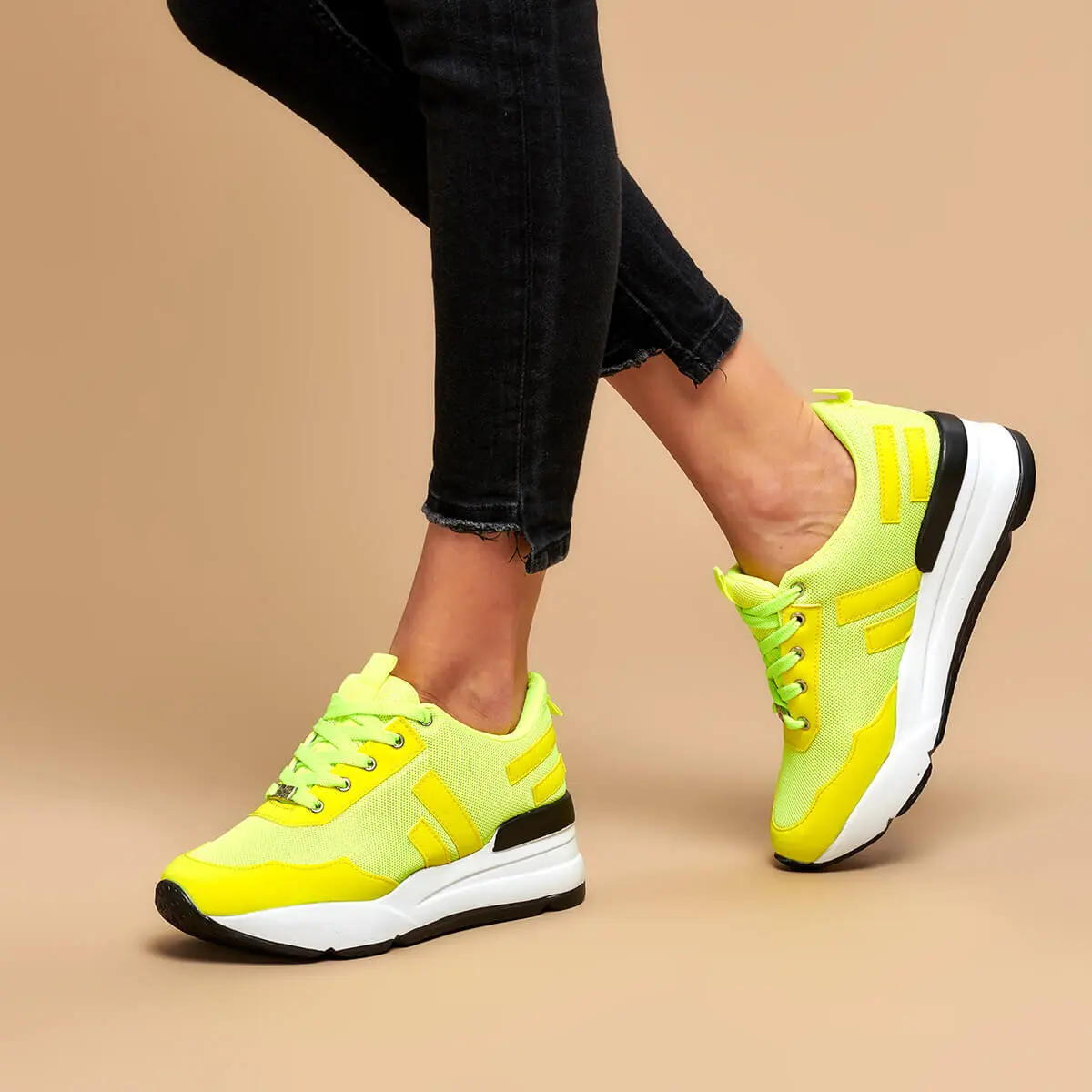 

FLO Yellow Women 'S Running Shoe Sports Shoes 19K-965 BUTIGO