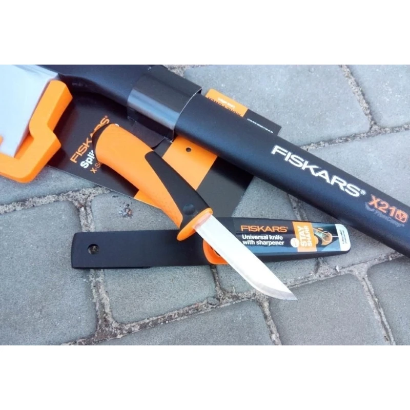 Топор-колун X21+ нож в чехле 1023618 Fiskars(1025436