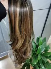 Synthetic Wigs Highlights Blonde Afro Heat-Resistant Middle-Part Brown Wavy Natural Long
