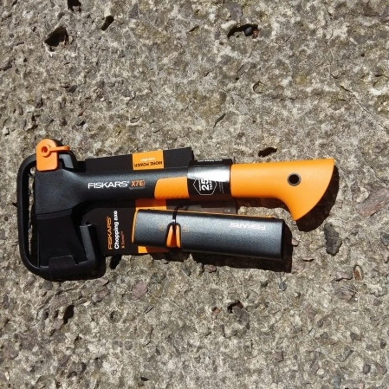 Топор универсальный Х7+ точилка универсальная 120740 Fiskars(1020183) ДОП. СКИДКА 10% ПРИ ПОКУПКЕ КРАТНО 4