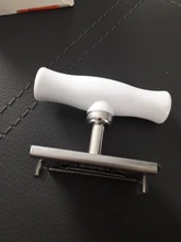 Adjustable Multi-function Bottle Cap Opener Stainless Steel Lids Off Jar Opener Labor-saving