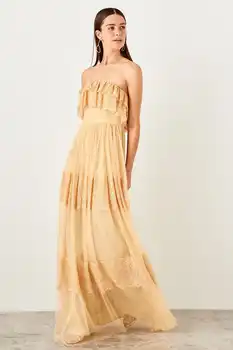 

Trendyol Lace Detailed Evening Dress TPRSS19UZ0091