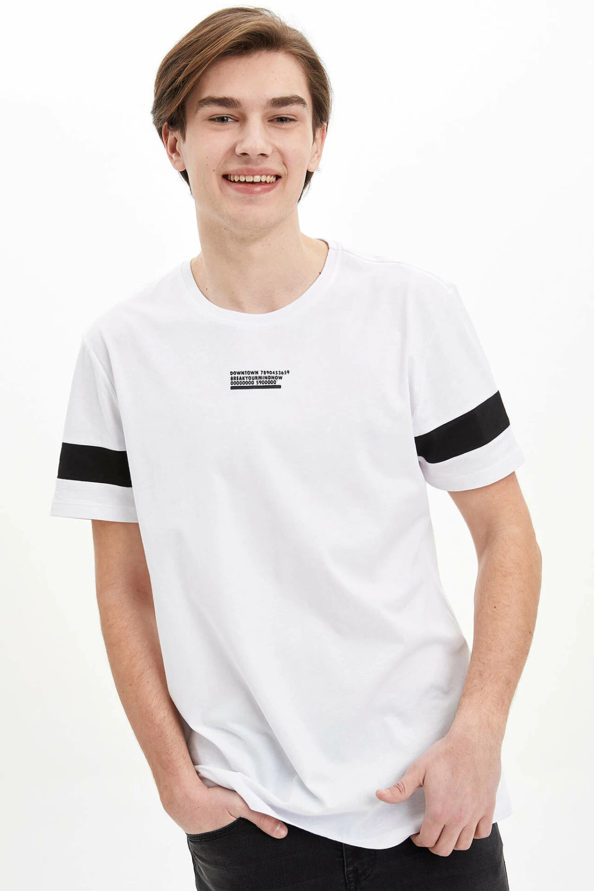 De facto t shirt Clearance