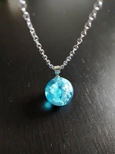 Collar con colgante de Luna y Bola de resina transparente para mujer, collar con cadena de nubes azules y blancas, regalos de joyería para niña