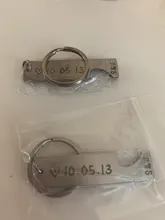 Llavero personalizado de corazón para parejas, soporte para llaves King con grabado de nombre y fecha y cadena de anillos, regalo novias y novios