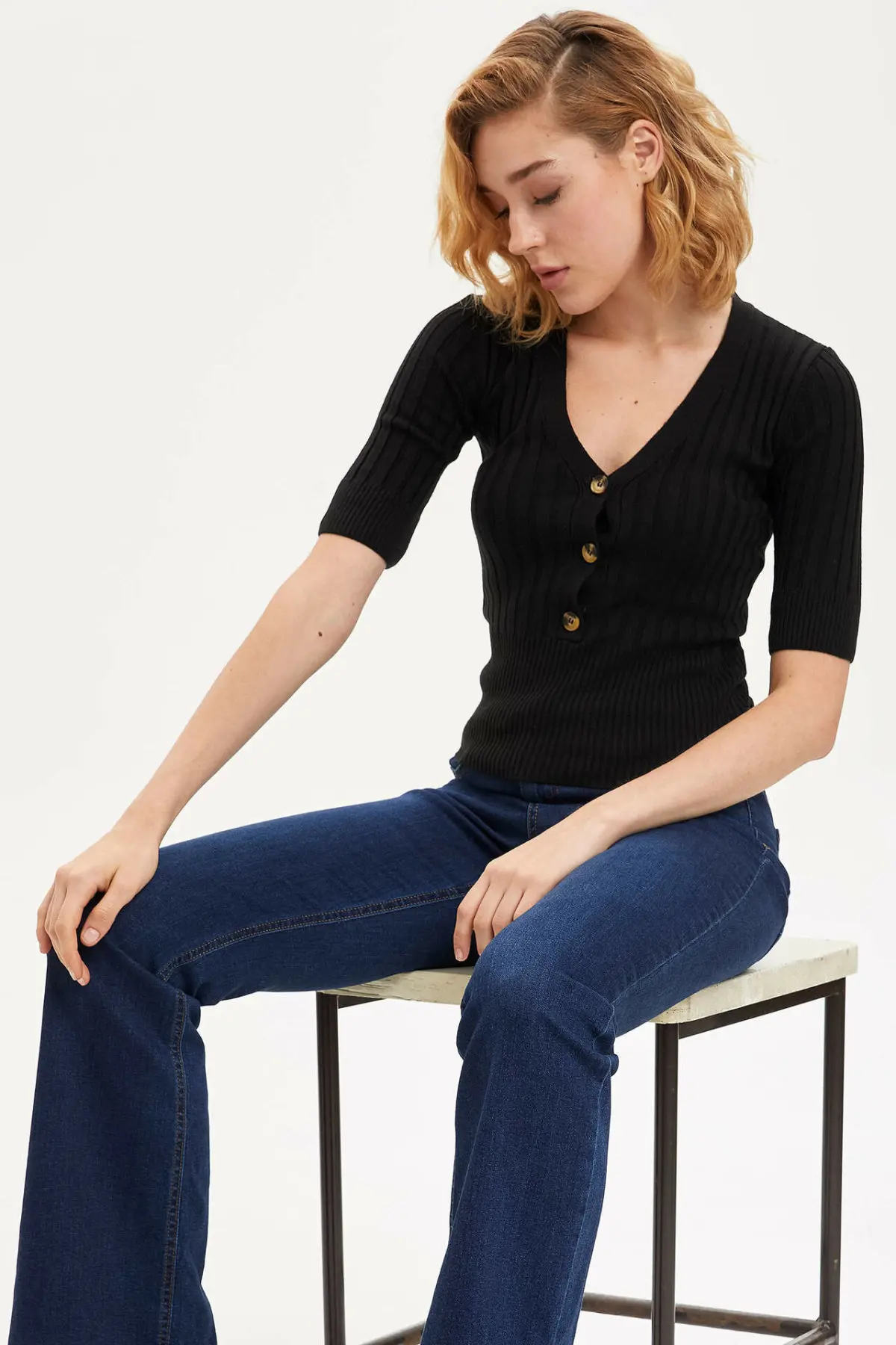

DeFacto Woman Summer Knitted Pullover White Black V-neck Short Sleeve Top Sweatshirts Casual Tops-M8755AZ19AU