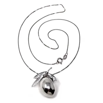 

Pendant 925 Sterling silver m olive 29.6mm. Oval glitter chain 50cm. Venetian closure reasa