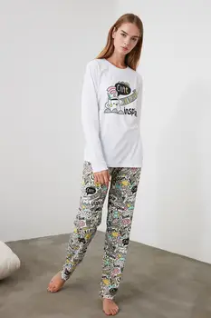 

Trendyol Printed Knitted Pajamas Set THMAW21PT0516