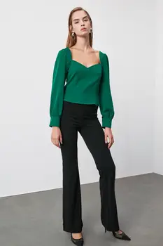 

Trendyol Shoulder Detail Bluz TWOAW21BZ0517
