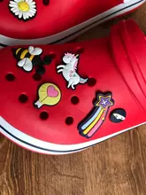 Charms de zapatos bonitos para niños, accesorios de diamantes, flamenco, amor, té de la leche, decoración para hebilla de zapato para croc jibz, x-mas, regalos de fiesta, novedad