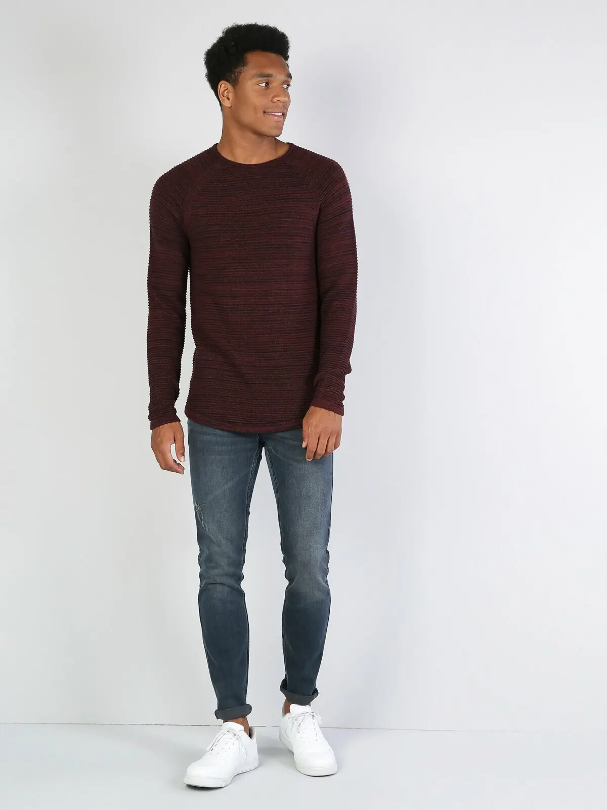 Colins Men Slim Fit Purple Sweaters Men 
