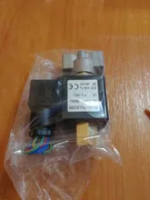 Oil-Acid-Solenoid-Valve Normally Open Stainless-Steel VX2120-08-SS-NO 2-Way AC220V Body