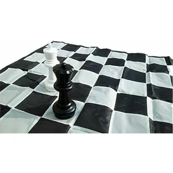 

Large 3x3m nylon chess board. For large pieces of 63 cm. Very easy to clean. Ideal schools, outdoors