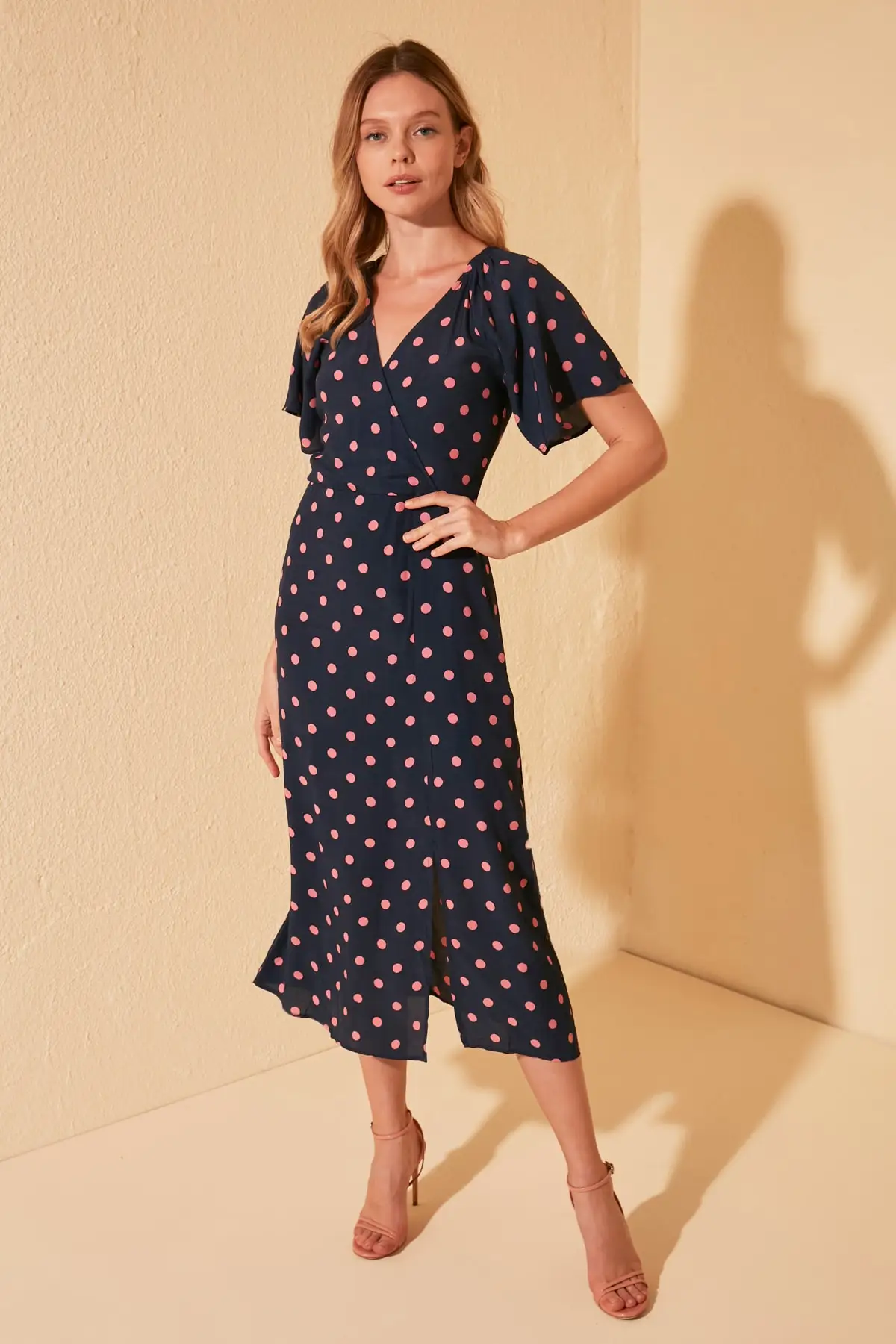 

Trendyol Belted Polka Dot Dress TWOAW20EL0182