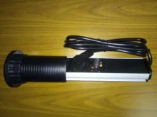 COSWALL para POP 3 hembra 2 puerto de carga USB de la Mesa de cocina toma para escritorio retráctil enchufe de la UE de cuerpo de aluminio de fondo azul