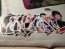 50 Uds Kpop coreano chicos Star JIMIN SUGA V JIN impermeable pegatinas para equipaje Laptop nevera bicicleta coche DIY ídolos calcomanías de los juguetes