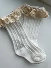 Envío gratis niños hasta la rodilla calcetines de encaje con material barato calcetines chico princesa niñas calentadores de la pierna del bebé de algodón