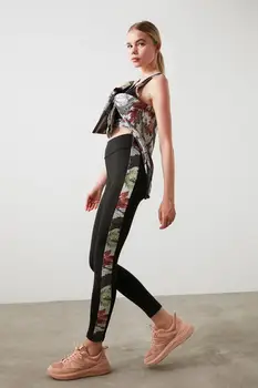 

Trendyol Printed Sports Leggings TWOAW21TA0055