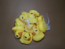 10 unids/lote lindo bebé niños juguete de goma patos de baño Baño habitación diversión con agua juego recién nacido niños niñas juguetes para los niños