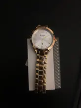 CURREN reloj de oro de las mujeres relojes de señoras creativa de las mujeres relojes de pulsera mujer reloj Relogio femenino Montre Femme