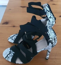 Zapatos de serpiente para mujer, tacones altos finos con punta en pico, de gladiador con diamantes de imitación, zapatos sexys para fiesta y baile de graduación