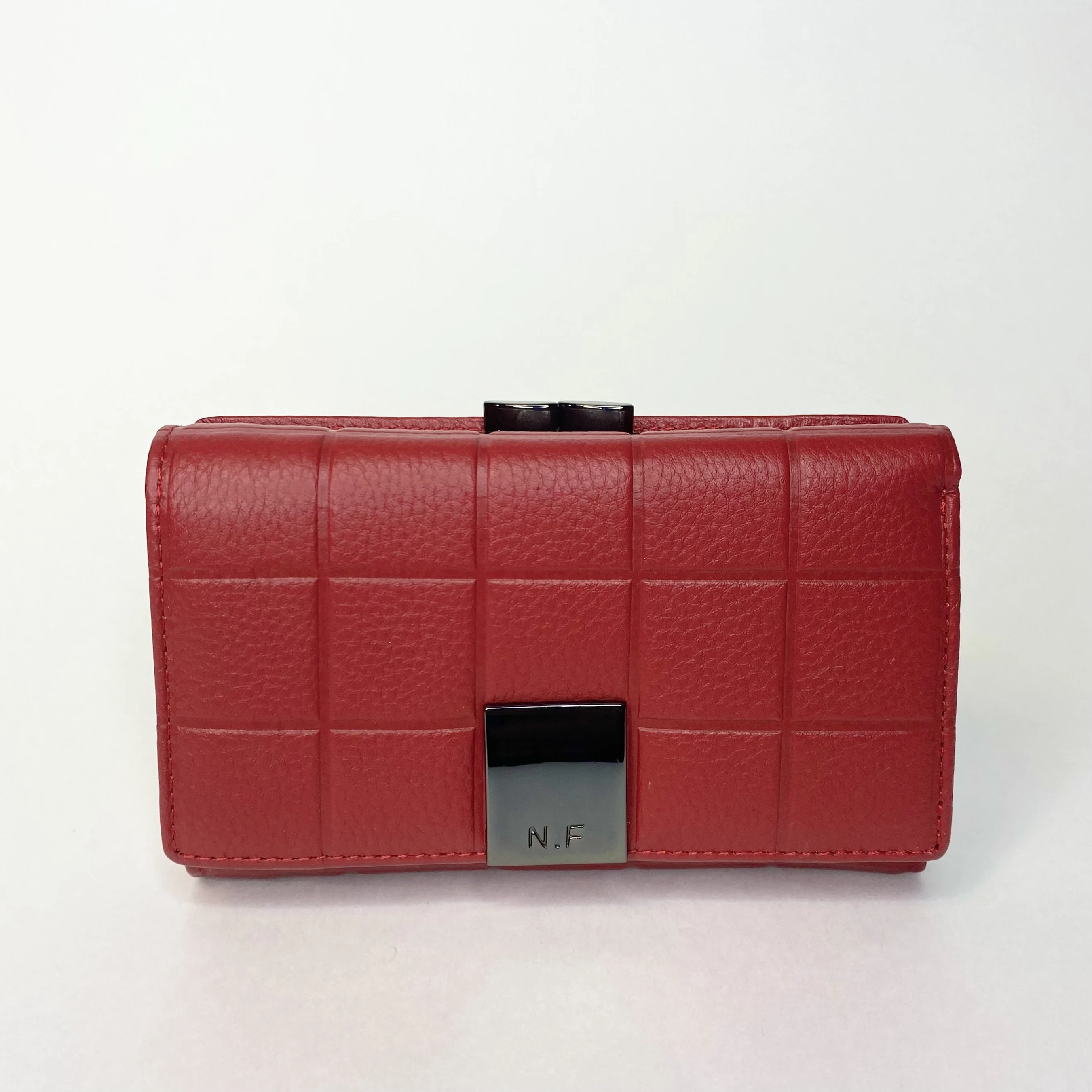 Маленький женский кошелек в три сложения из натуральной кожи 14.5/9/3 см | Багаж и