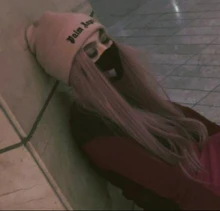 Wignee-Peluca de cabello sintético para mujer, cabellera artificial largo liso de color rosa para Cosplay, fiesta, a diario, resistente al calor, sin pegamento