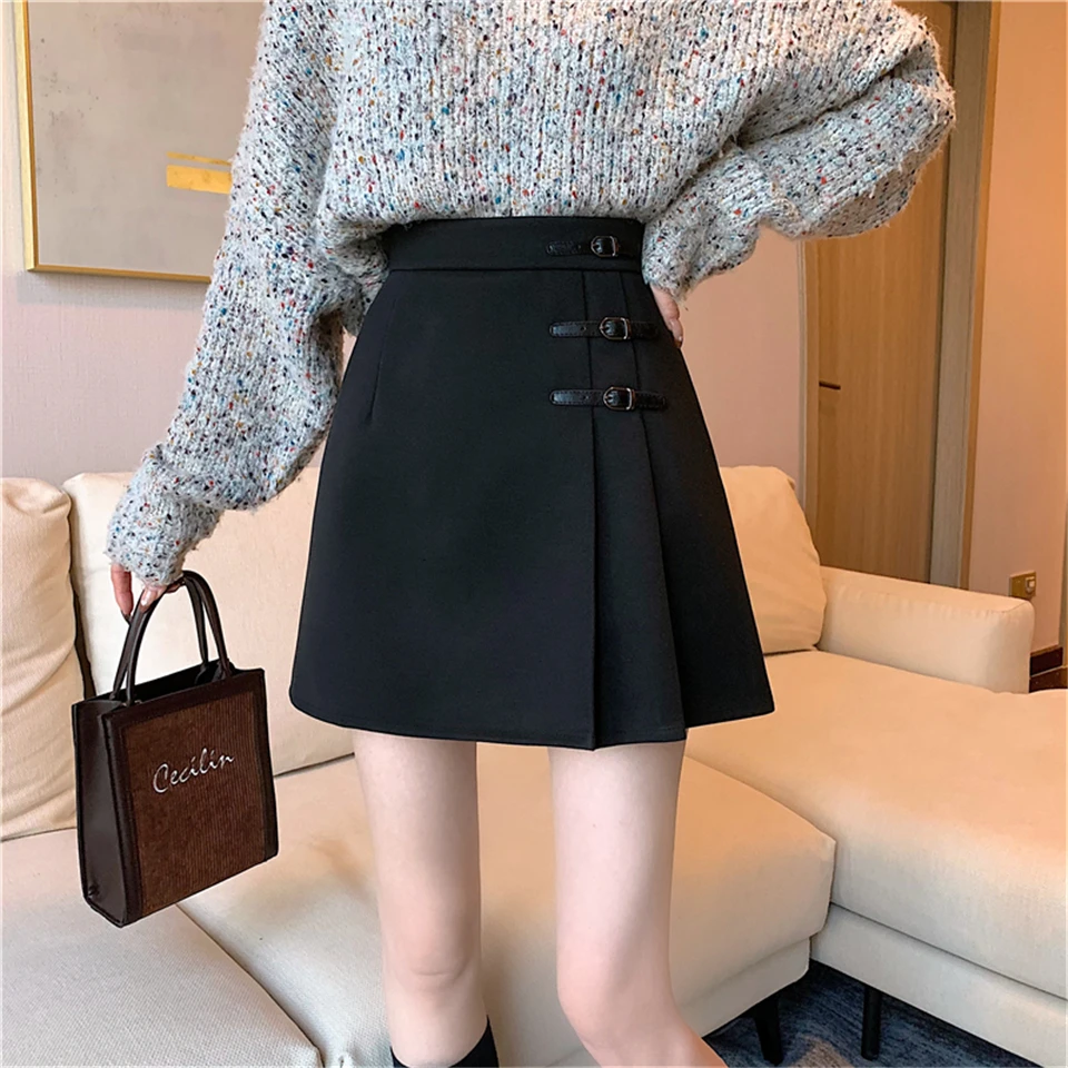 Moda Faldas Minifaldas Esprit Minifalda caqui look casual 