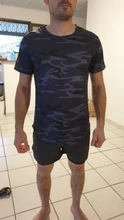 Camiseta deportiva de camuflaje para hombre, camisa de manga corta ejercicio, gimnasio, compresión, ajustada, para correr, Fitness, 2021