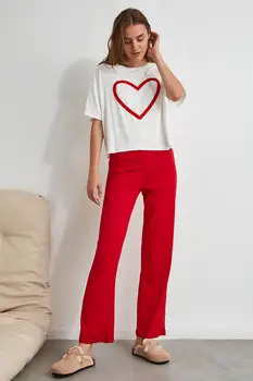 

Trendyol Heart Printed Knitted Pajamas Set THMAW21PT0327