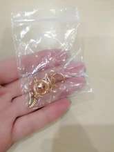 Pendiente de cartílago falso para mujeres y hombres, Clips de oreja sin Piercing, de hojas doradas, joyería, regalos al por mayor
