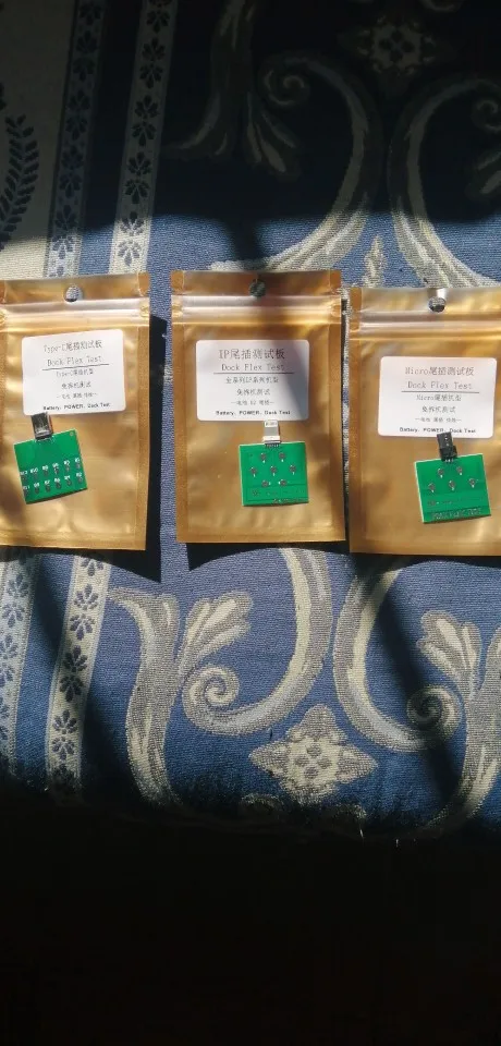 Отзыв о товаре Гибкая док-станция Micro USB для iPhone 6, 7, 8, Android, U2 от пользователя D***Z