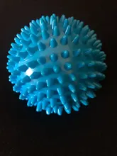 Bola de masaje con pinchos para manos y pies, masajeador de tensión para aliviar el dolor corporal, punto gatillo, cuidado de la salud, juguete deportivo de Color aleatorio, 9cm