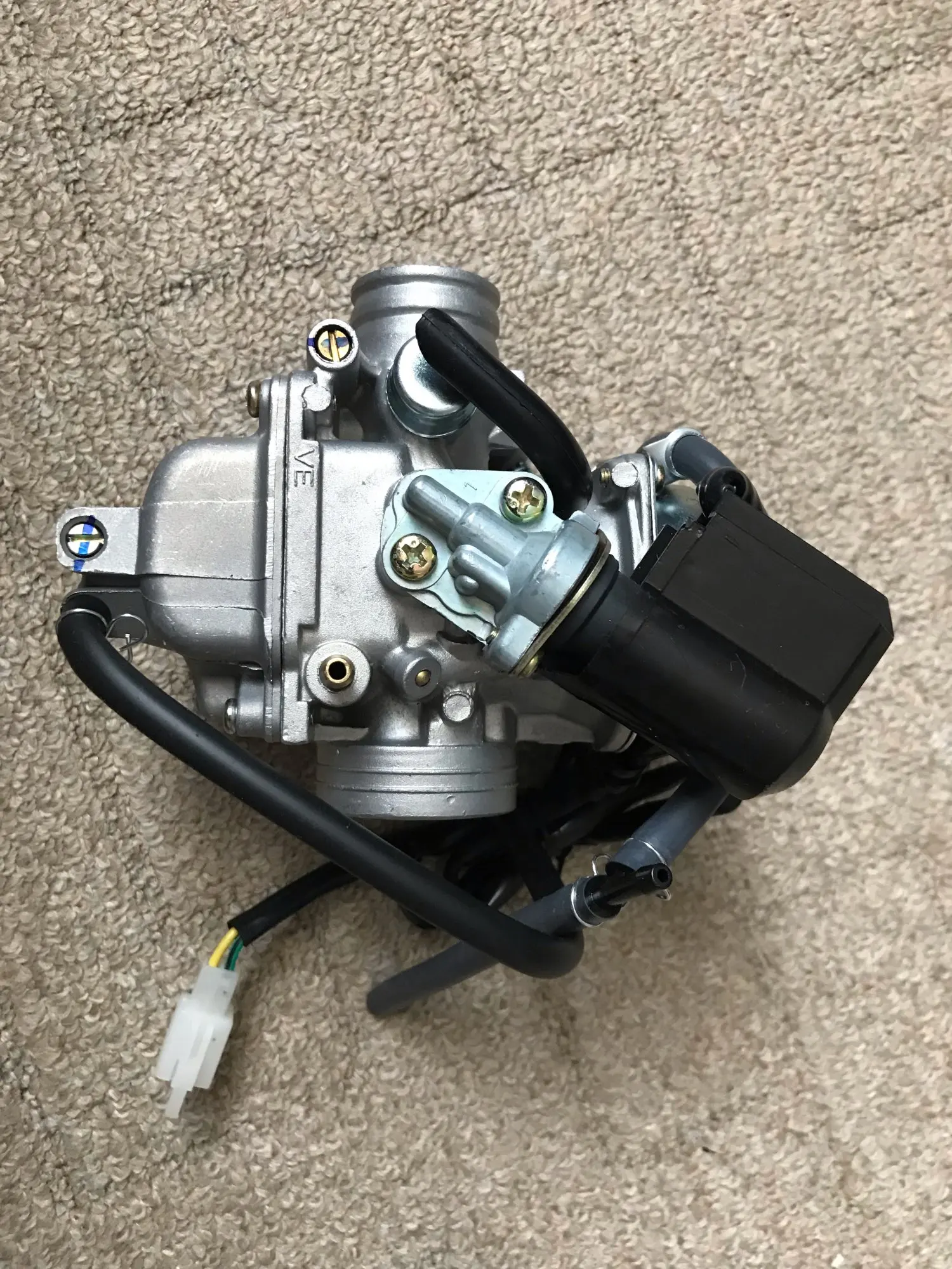 4 тактный карбюратор. карбюратор 10 машина. карбюратор на скутер 50 кубов 4т. карбюратор скутера 4т 139qmb. карбюратор скутера 4т cvk 139qmb.