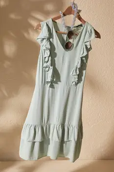 

Trendyol Flounces Dress TWOSS20EL2367