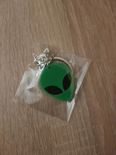 LLavero de cabeza de Alien acrílico, llavero de Alien verde fluorescente/llavero espacial/Kawaii/gótico Pastel/OVNI