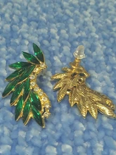 LUBOV-pendientes de tuerca con alas de colores para mujer, 3 estilos, piedra de cristal acrílico, Piercing, joyas de boda de última moda, regalo de Navidad