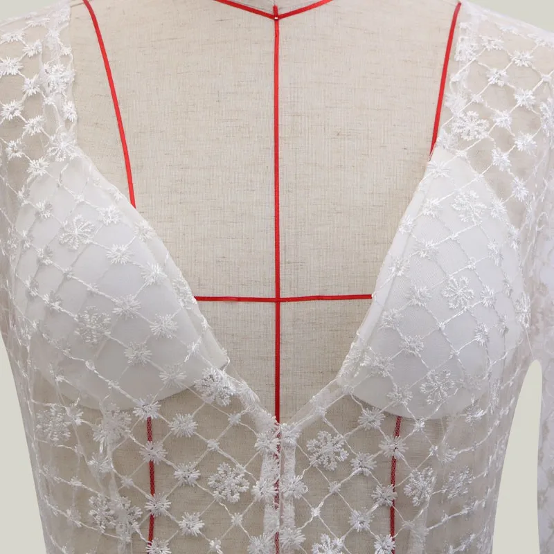 CGJ90718614_0450599772849550025