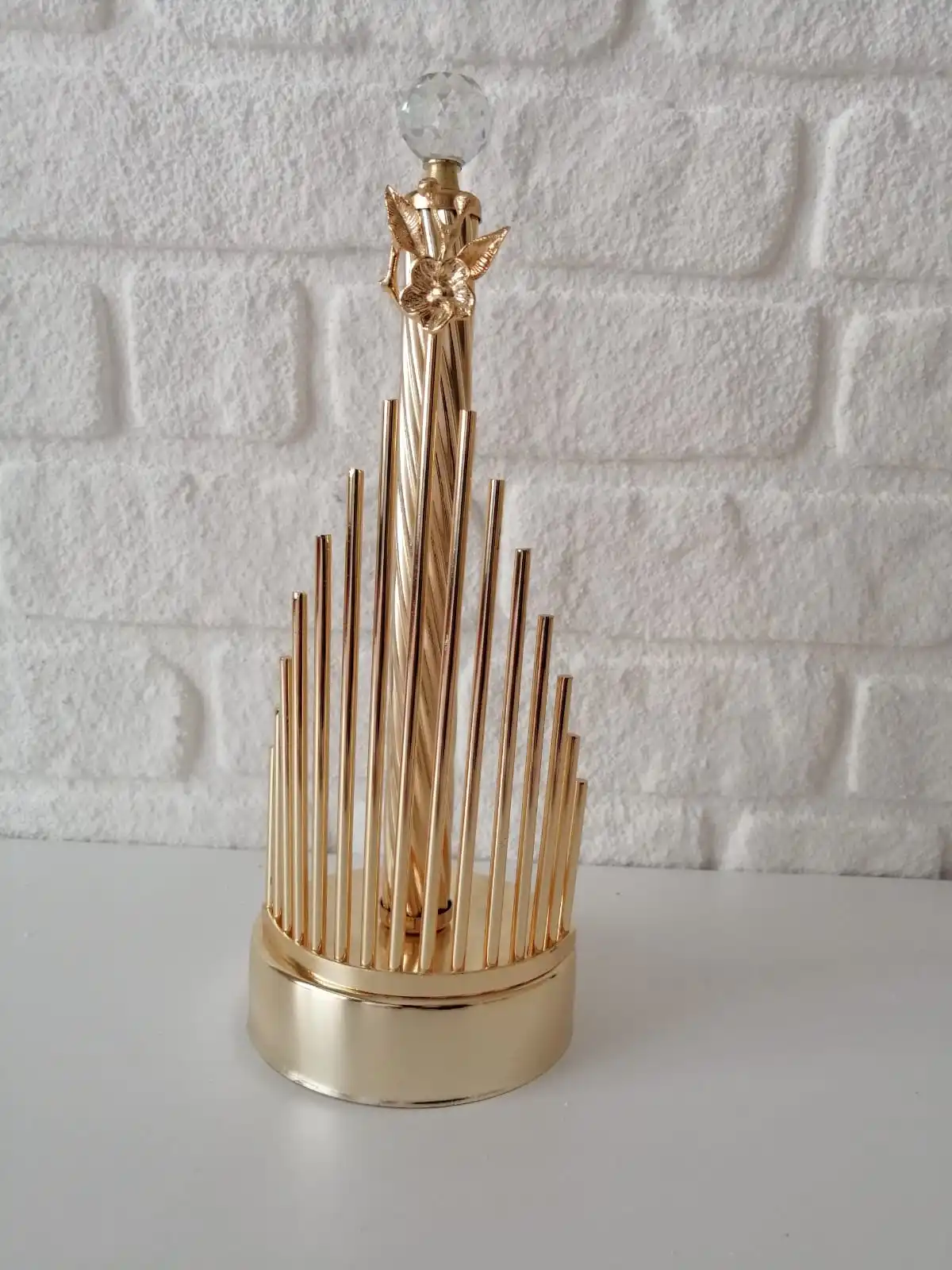 Model 1 Gold
