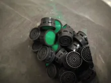 50 unids/bolsa de ahorro de agua aireador baño burbujeador de la llave pico neto prevenir el Splash