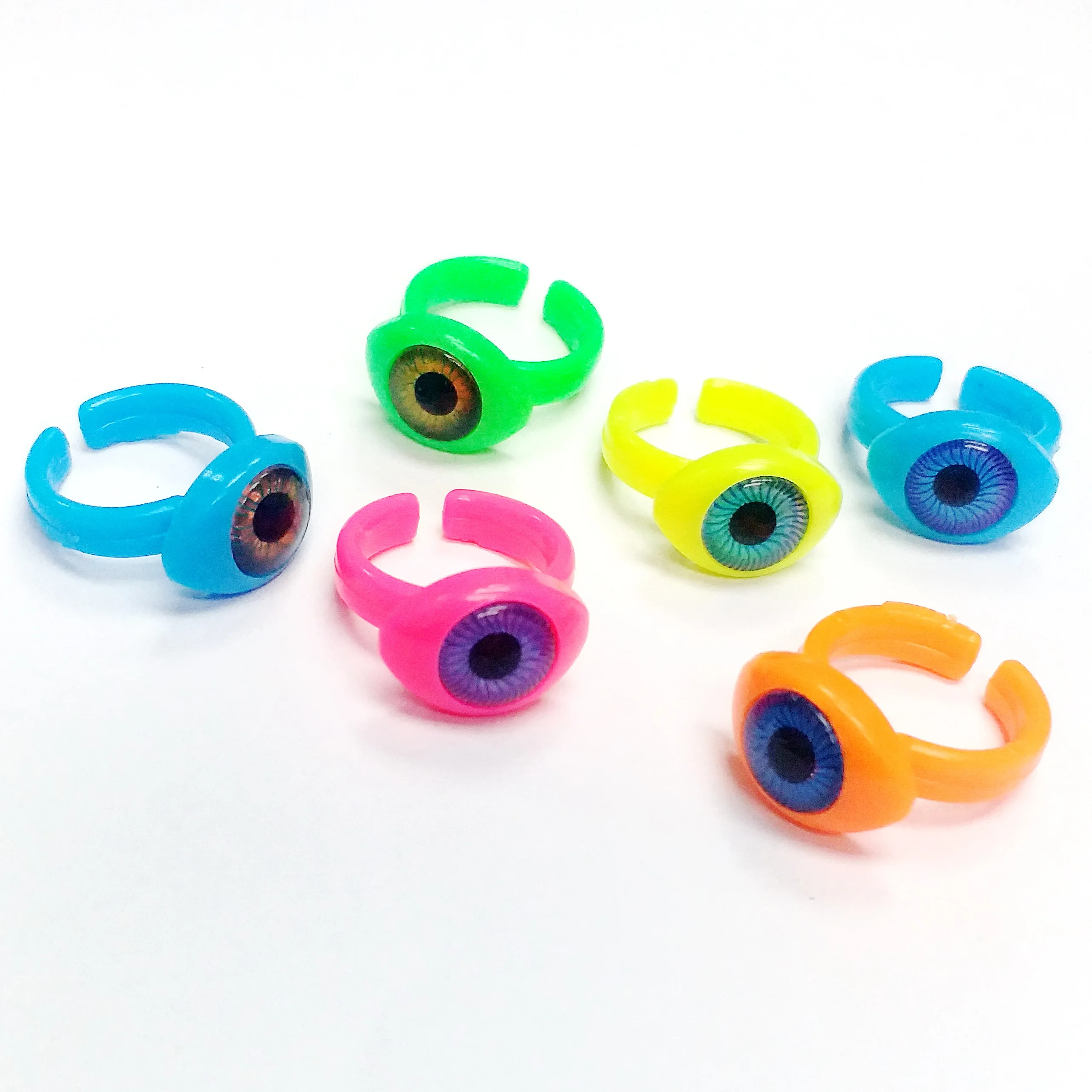 

500 pcs eyeball RINGS Boys Girls birthday Joke Fun kids party favors souvenirs giveaways gift game prize Pinata Filler Halloween